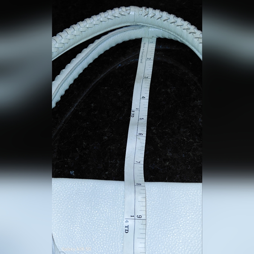 Ferragamo Gancini Satchel Tote Soft Off White Pebbled Leather! - Picture 15 of 16
